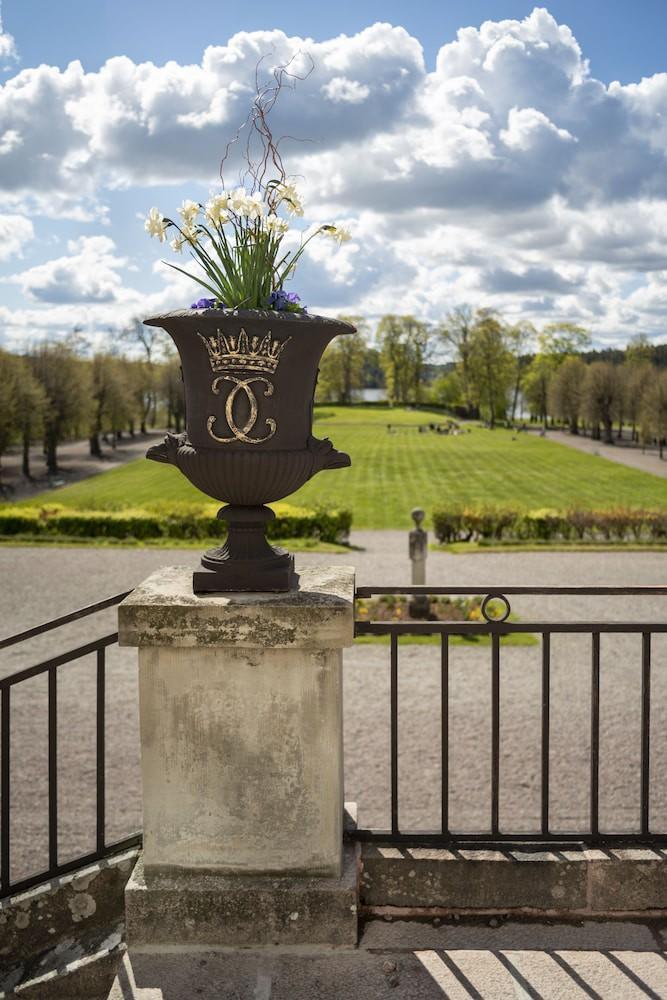 Rosersbergs Slottshotell Exterior photo