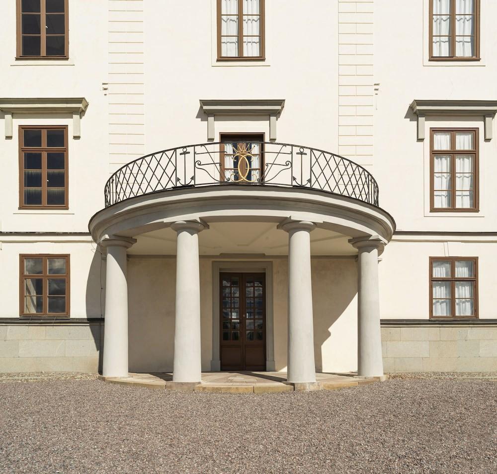 Rosersbergs Slottshotell Exterior photo