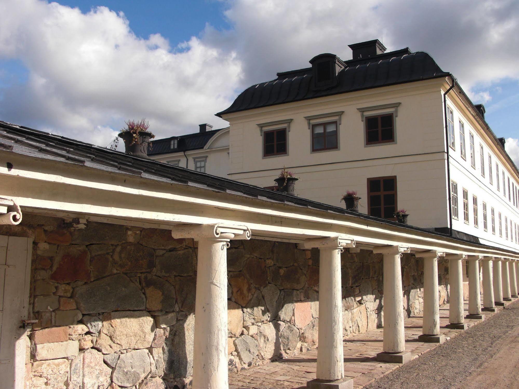 Rosersbergs Slottshotell Exterior photo